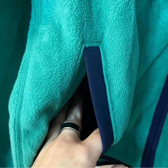 Vineyard Vines NWT Green and Navy Fleece Jacket Boys XL - Picture 4 of 4